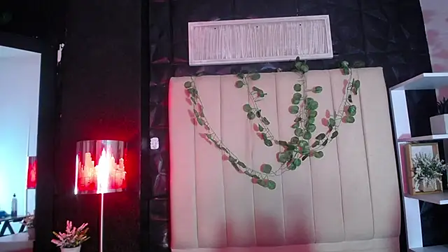 kendall saenz online show from October 20, 7:36 pm