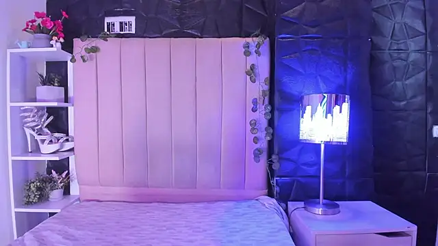 kendall saenz online show from February 13, 7:32 pm