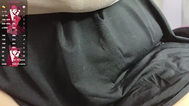 lucie nicolls online show from February 24, 6:27 am