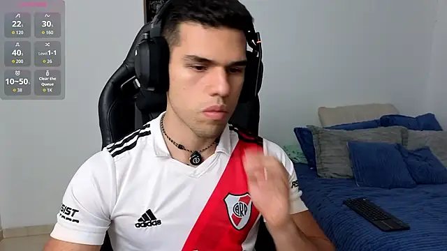 Snapshot of JacobKirito chatting on February 28, 6:25 am JacobKirito online show from February 28, 6:25 am