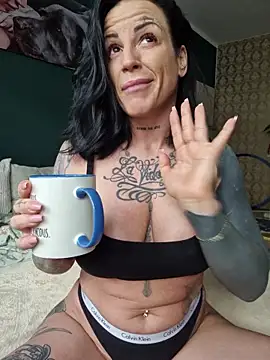 EmilyDiazofficial online show from December 14, 11:04 am