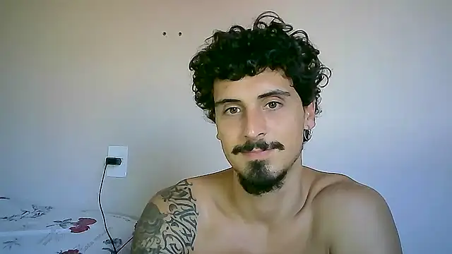 Snapshot of milkoffe chatting on January 7, 5:31 pm milkoffe online show from January 7, 5:31 pm