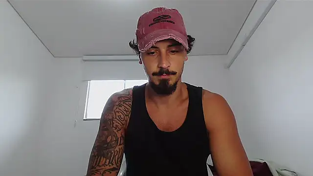 Snapshot of milkoffe chatting on February 24, 1:31 pm milkoffe online show from February 24, 1:31 pm