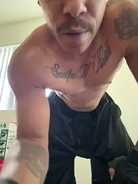 Snapshot of MidnightFlexxx chatting on December 10, 4:06 pm MidnightFlexxx online show from December 10, 4:06 pm