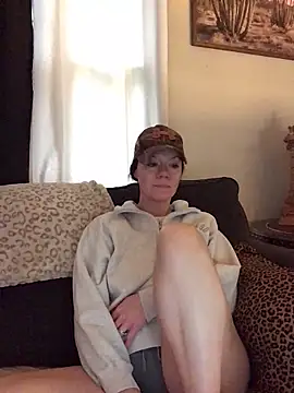 SidneyRaee online show from March 24, 5:51 pm