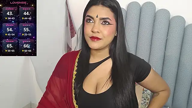 lakshmiraniii online show from November 10, 11:53 am