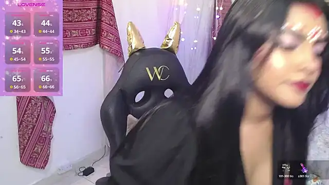 lakshmiraniii online show from November 14, 7:56 pm