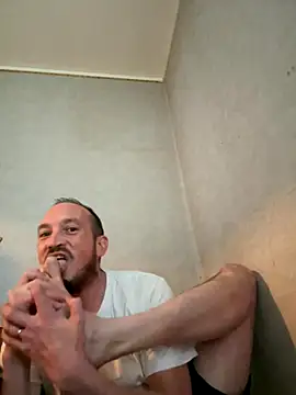 Snapshot of Denislamalice34 chatting on November 26, 3:46 pm Denislamalice34 online show from November 26, 3:46 pm