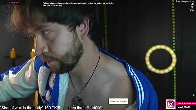 Snapshot of just_maxii chatting on September 25, 12:25 am just maxii online show from September 25, 12:25 am