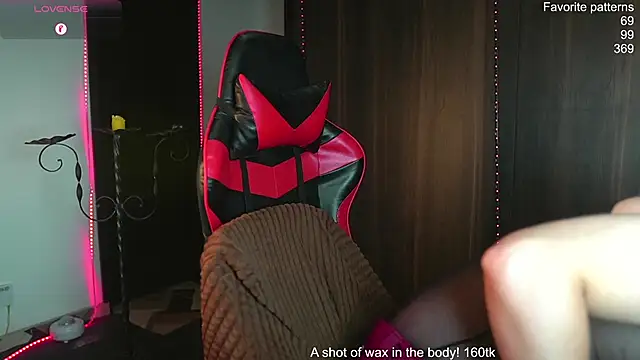 just maxii online show from February 8, 7:06 pm