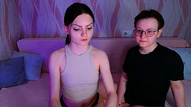  crazy baby  online show from April 28, 7:19 pm