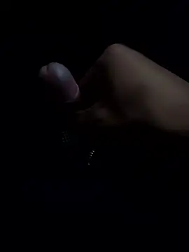 Snapshot of mjiyk1130 chatting on October 22, 8:14 am mjiyk1130 online show from October 22, 8:14 am