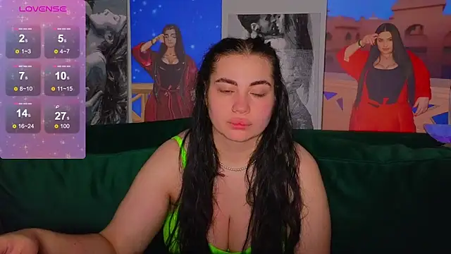 Nikki Kardashian online show from December 5, 9:39 pm