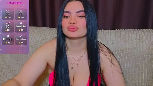 Nikki Kardashian online show from March 7, 10:32 pm