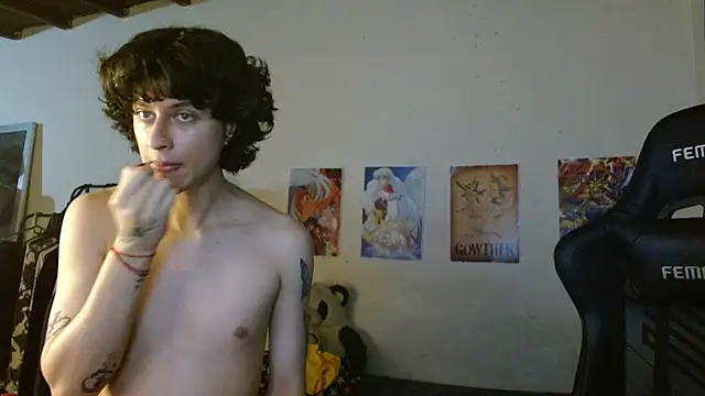 Snapshot of angelitofemboy chatting on January 26, 8:25 am angelitofemboy online show from January 26, 8:25 am