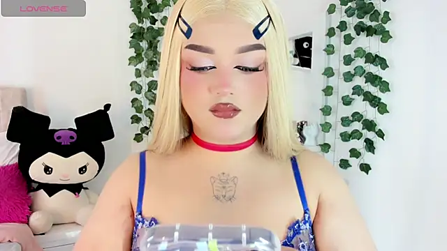 Snapshot of cattriona_muller chatting on July 5, 5:58 am cattriona muller online show from July 5, 5:58 am