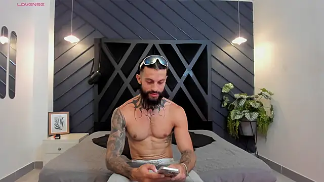 Apolo Bianco  online show from September 29, 11:31 pm