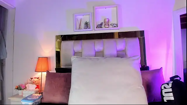 emmy r online show from January 10, 12:07 pm