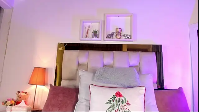 emmy r online show from January 16, 12:09 pm