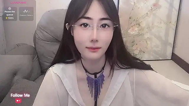 Snapshot of qiqi-- chatting on June 3, 6:05 am qiqi-- online show from June 3, 6:05 am