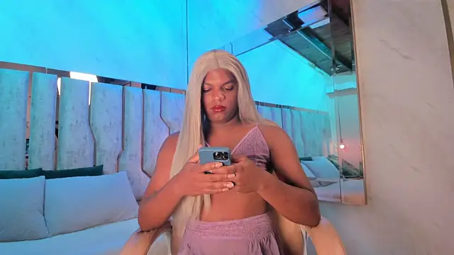 ari monet online show from December 14, 11:48 am