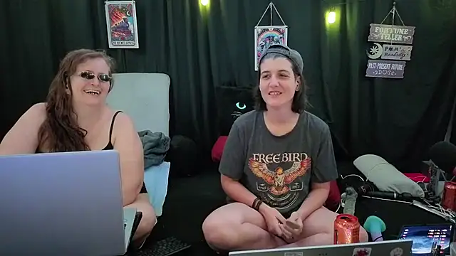 Sexy Mama-69 online show from November 21, 4:27 pm