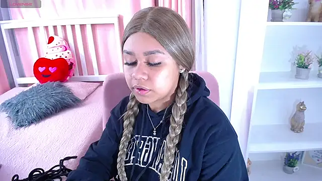 Nahom1  online show from February 24, 8:49 am