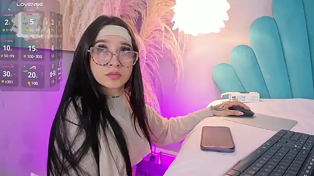 EriKlein online show from November 15, 9:21 pm