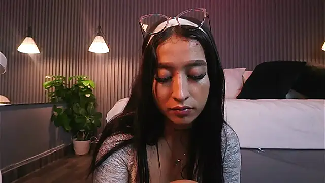 EriKlein online show from March 31, 7:14 pm