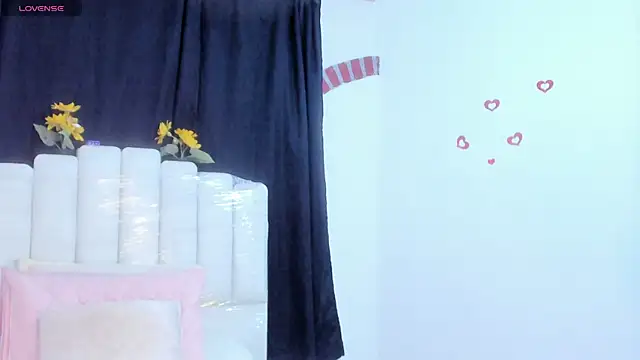 RoxannaBlanche online show from April 20, 11:13 am