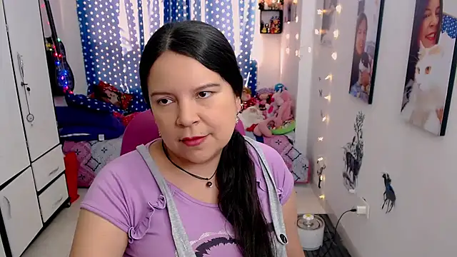 claryssa  online show from January 10, 8:37 pm