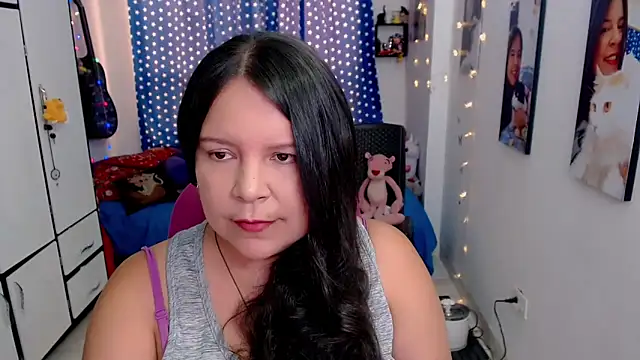 claryssa  online show from November 11, 8:31 pm