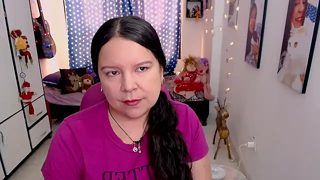 claryssa  online show from February 22, 5:55 pm