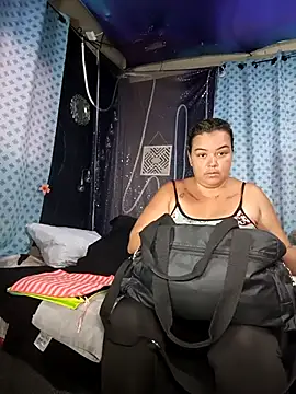 Snapshot of Horny_kaylee chatting on February 19, 10:17 pm Horny kaylee online show from February 19, 10:17 pm