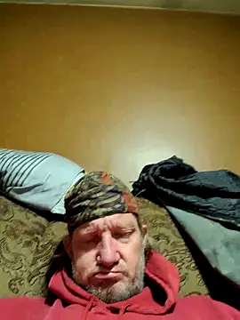 Hugebwc102 online show from February 19, 7:32 pm