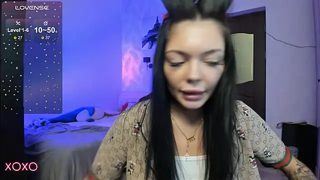 Snapshot of Mariella_Adamss chatting on February 18, 5:53 pm Mariella Adamss online show from February 18, 5:53 pm