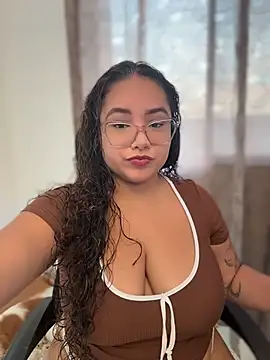 CurlyGirl 1 online show from June 24, 11:04 pm