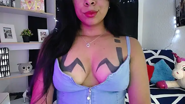 Snapshot of BellaLiz_ chatting on January 31, 1:33 am BellaLiz online show from January 31, 1:33 am