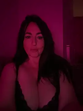 kiki xo online show from May 5, 2:52 am