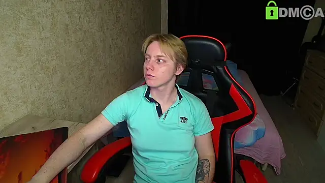 Alexis Gordon online show from November 15, 9:21 pm