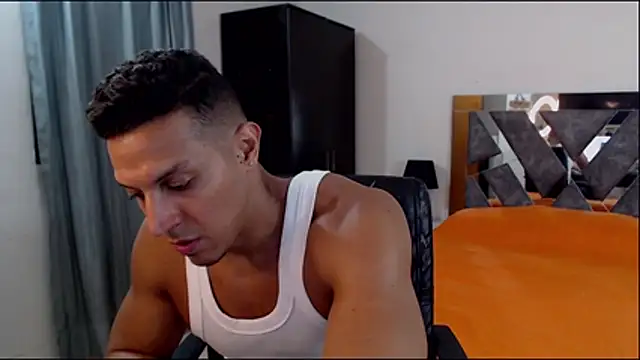 Frank heaven01 online show from December 1, 12:15 am