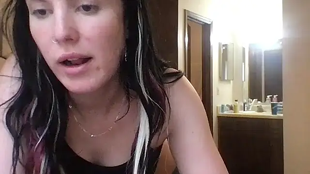 Snapshot of kittycatkendra chatting on May 17, 11:45 pm kittycatkendra online show from May 17, 11:45 pm