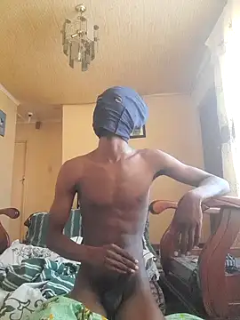 Snapshot of koolbend chatting on January 10, 4:54 am koolbend online show from January 10, 4:54 am