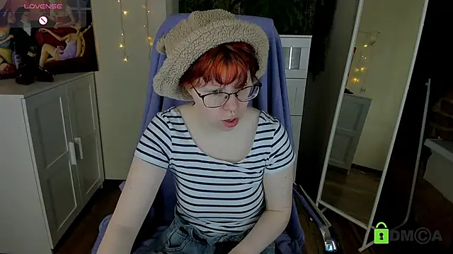 Melissa Wells online show from November 12, 3:45 pm