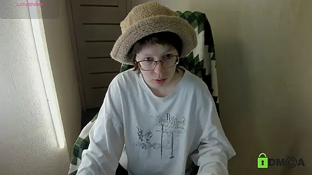 Melissa Wells online show from February 2, 9:02 pm