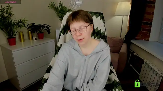 Melissa Wells online show from March 3, 3:18 pm