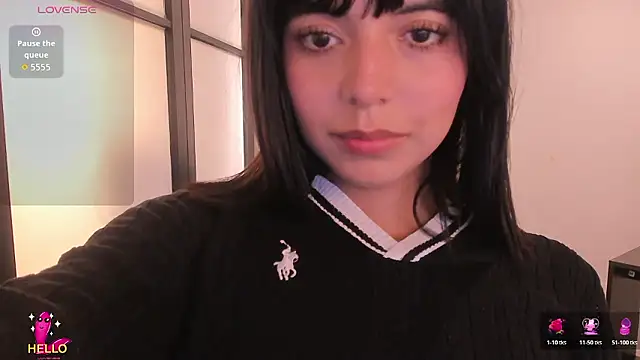 NicolRoss  online show from January 9, 11:06 pm