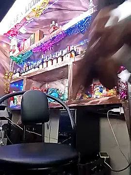 VivienAndClark online show from December 19, 4:46 pm