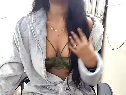 Snapshot of tanvi-00 chatting on November 25, 6:19 pm tanvi-00 online show from November 25, 6:19 pm