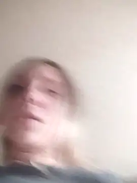 Snapshot of LeraSweet chatting on December 5, 9:28 pm LeraSweet online show from December 5, 9:28 pm